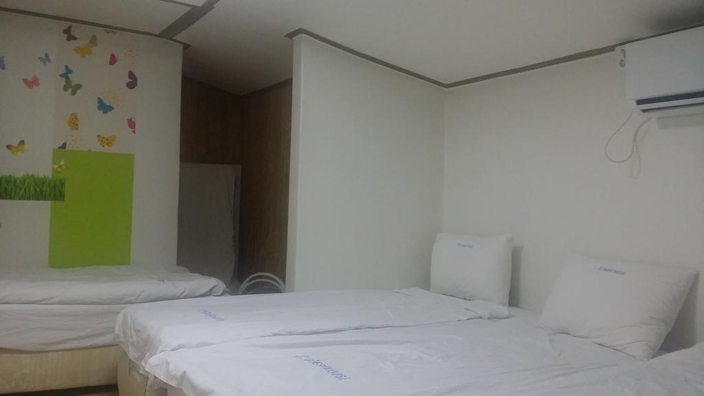 Myeongdong Guesthouse Seoul Zimmer foto